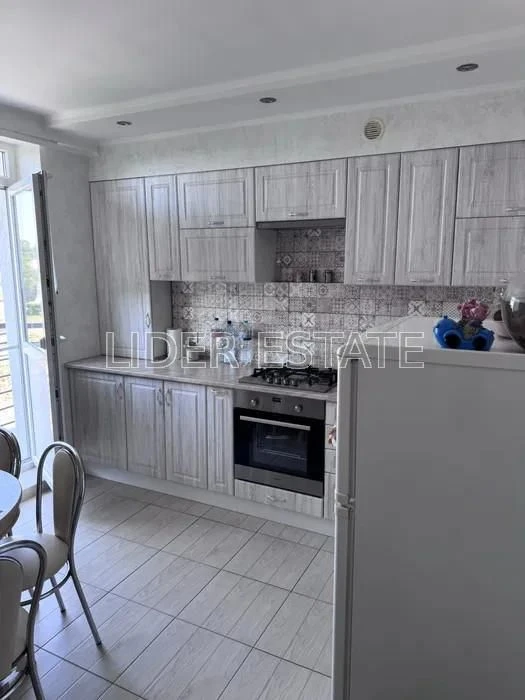Продам 2-к квартиру 68.8 м², 4/4 поверх, Ужгород – комфорт т