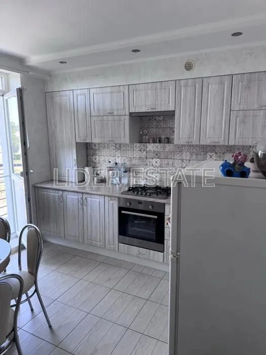 Продам 2-к квартиру 68.8 м², 4/4 поверх, Ужгород – комфорт т