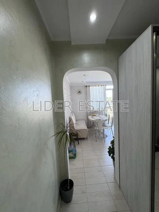 Продам 2-к квартиру 68.8 м², 4/4 поверх, Ужгород – комфорт т