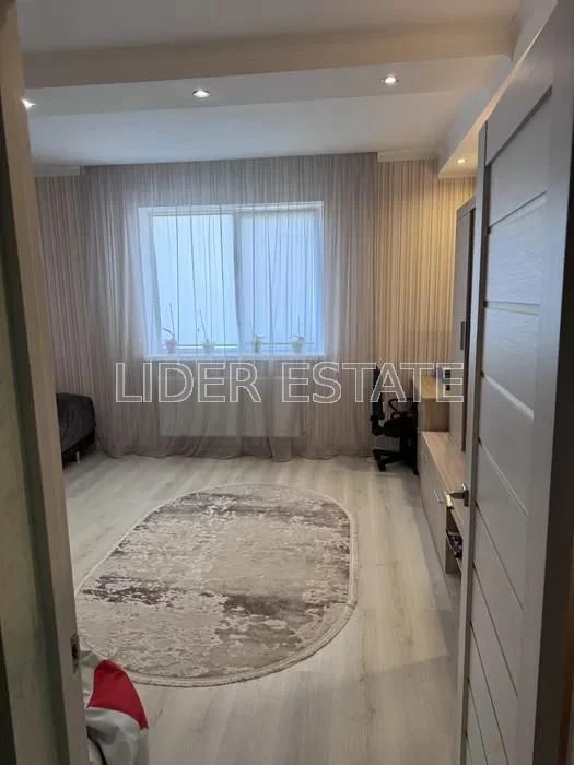 Продам 2-к квартиру 68.8 м², 4/4 поверх, Ужгород – комфорт т