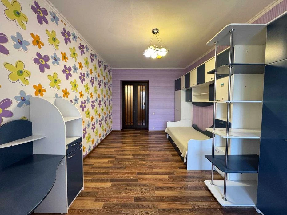 Продажа 4-к квартира, Вознесеновский, ул. Независимой Украины