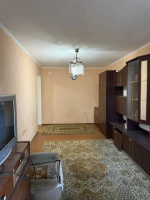 2-к квартира на Алмазном, в кирпичном доме, 45 кв.м, рядом с двумя школами