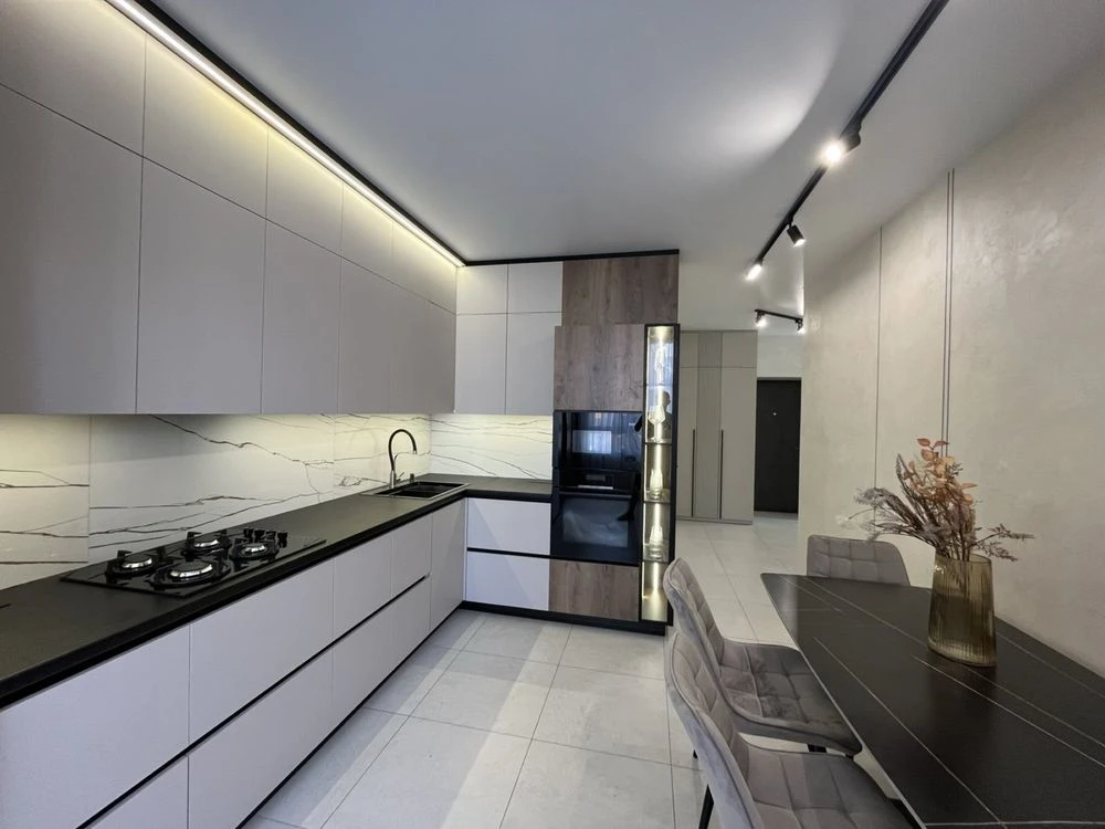 Two-bedroom apartment with designer renovation* Video in TELE