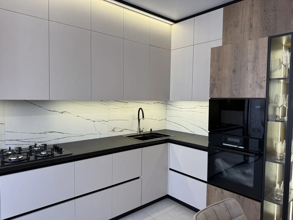 Two-bedroom apartment with designer renovation* Video in TELE