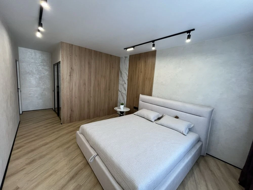Two-bedroom apartment with designer renovation* Video in TELE