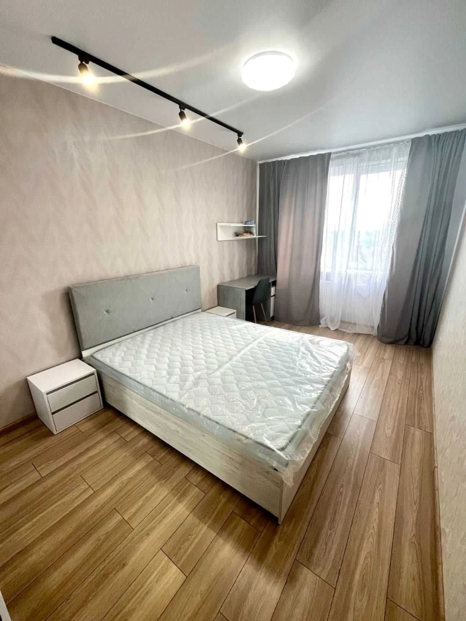 Продаж 2-ох кімнатної квартири. вул. Антонича 5 б-Новобудова