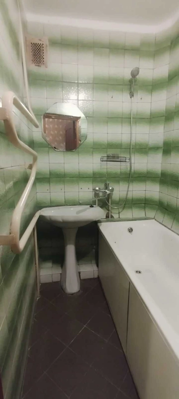 Sale of a large one-bedroom apartment