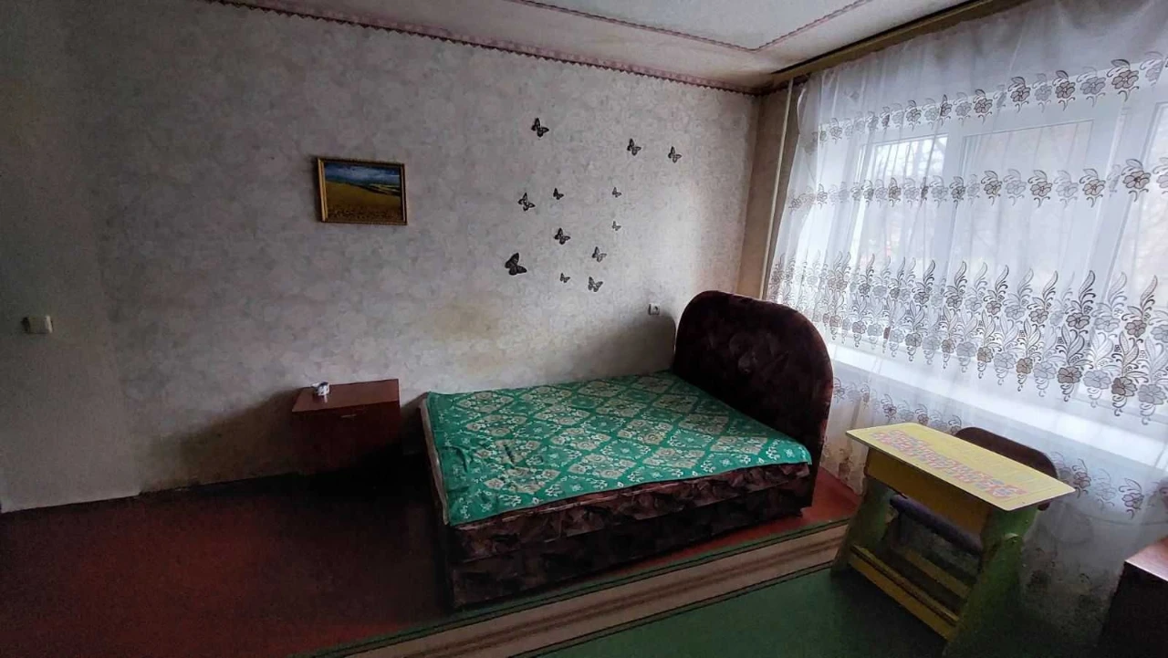 Sale of a large one-bedroom apartment