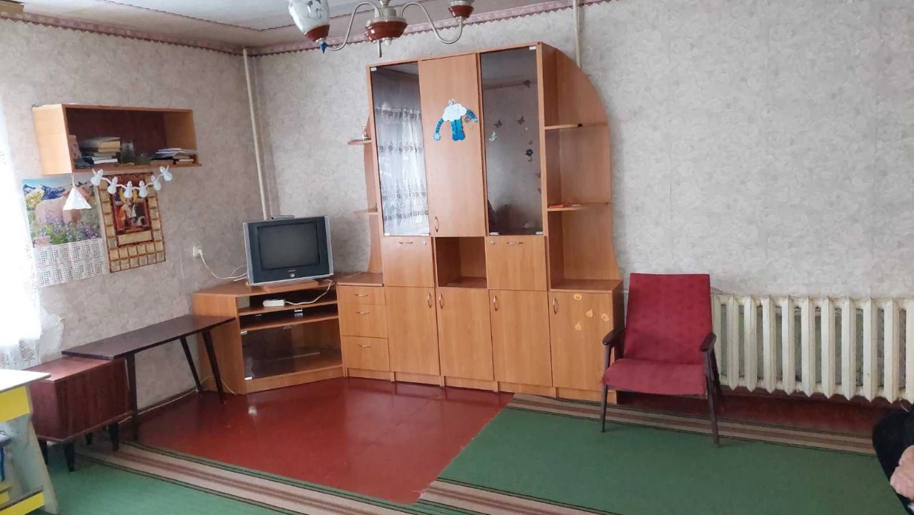 Sale of a large one-bedroom apartment