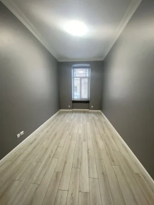 Продається 2 кімн. Квартира.