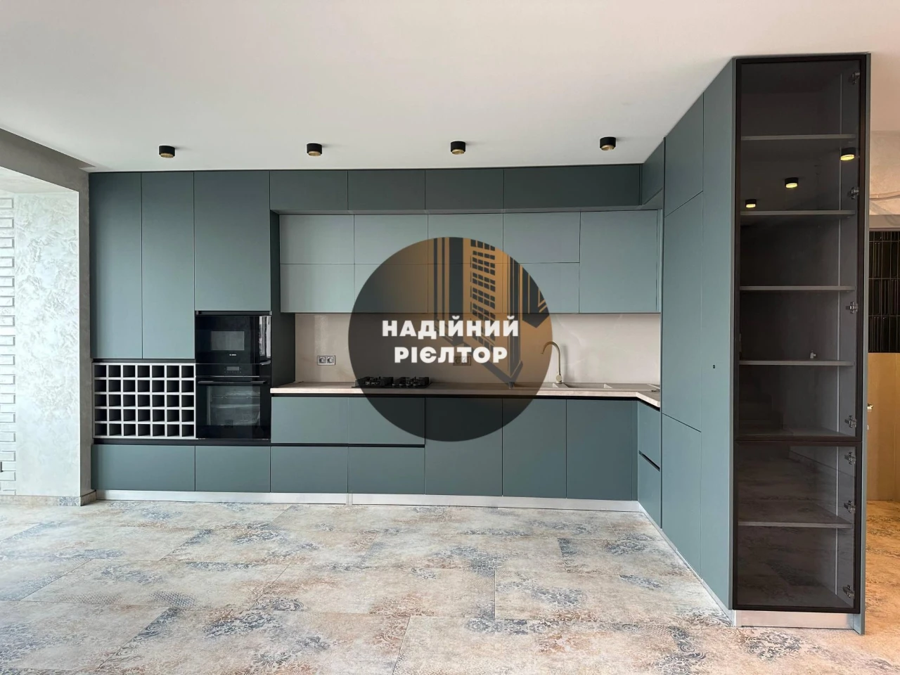Унікальна 3-кімнатна новобудова 136 м² | Район ТЦ "Майдан"