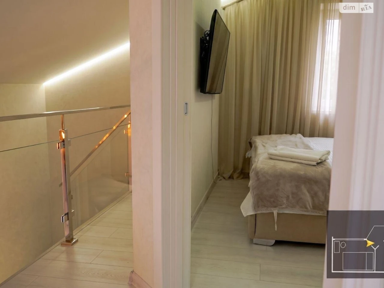 Apartment for Sale: Center