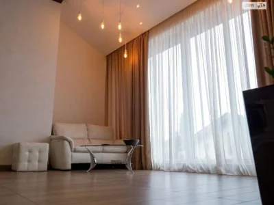 Apartment for Sale: Center