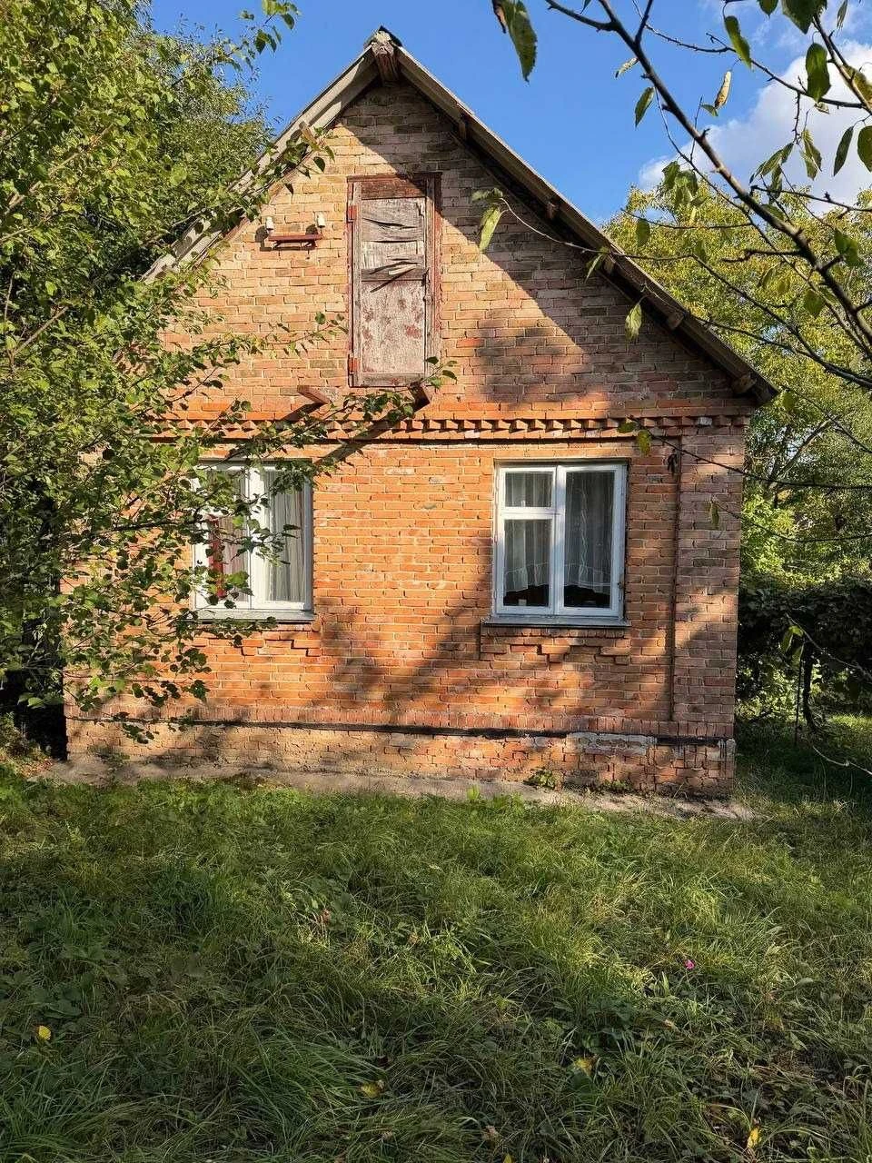 Sale of a country house in Vydrovyh Dolah