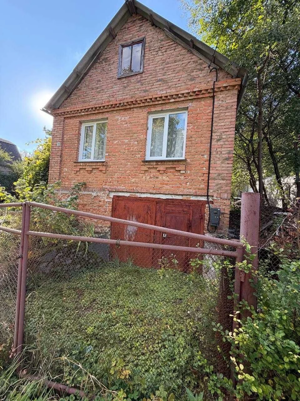 Sale of a country house in Vydrovyh Dolah