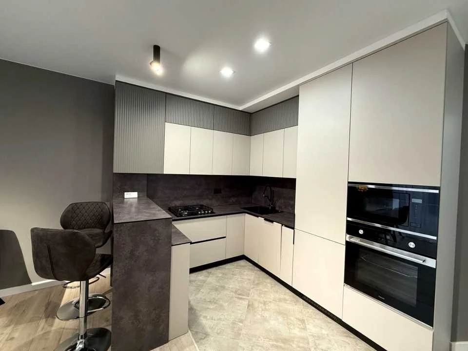 Apartment. Ternopil, Chumatska St.