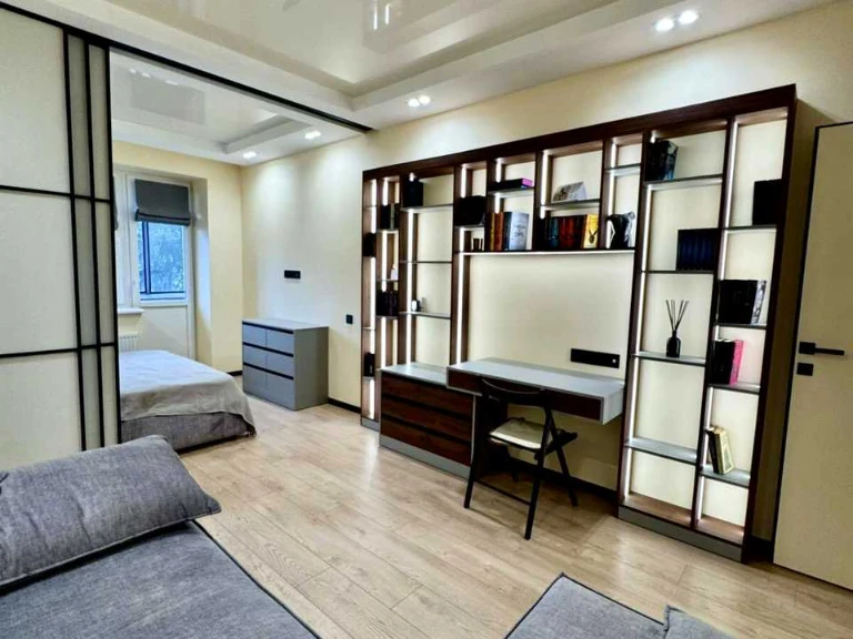 Apartment. Gryhorii Hrab'yanky st.