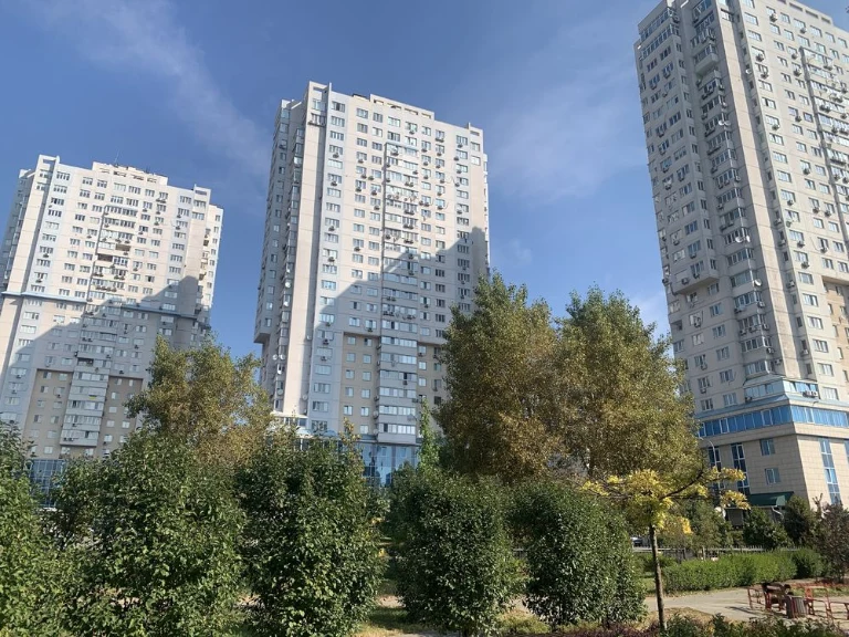 Продаж підземного паркомісця-укриття 16.8м.вул. Шумського 1.