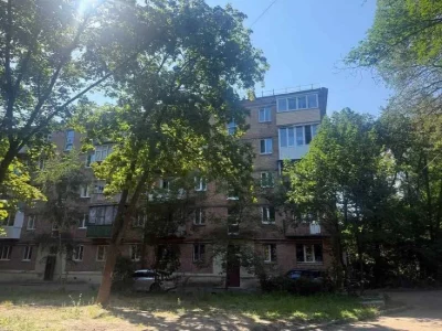 Продам 1 кімнатну квартиру вул. Шалімова 7а