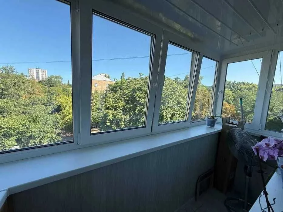 Продам 1 кімнатну квартиру вул. Шалімова 7а