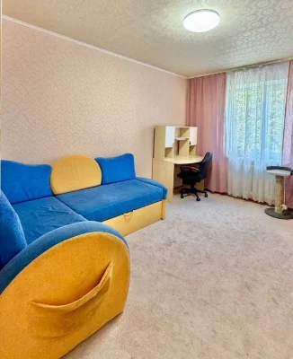 Продам 3-к квартиру (70м2) на Клочко, Янтарная