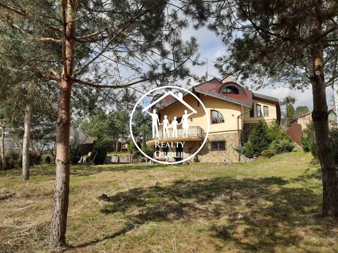 Уникальное сокровище в Львове: особняк, наполненный жизнью!