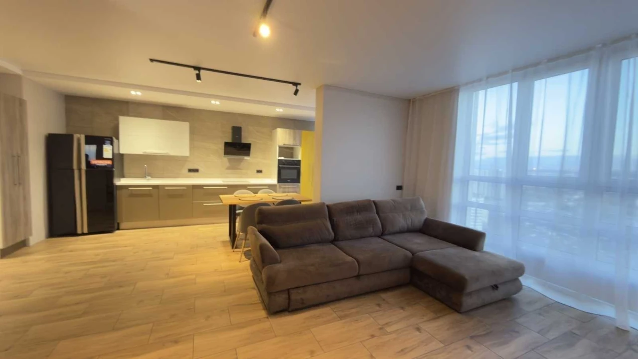 5-room apartment for sale 135 m², Mykoly Gulaka St., 4