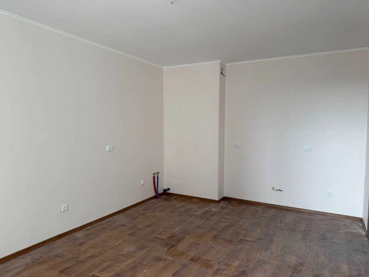 Luxurious Euro-apartment in the Desnyansky Residence. Separate boiler room.