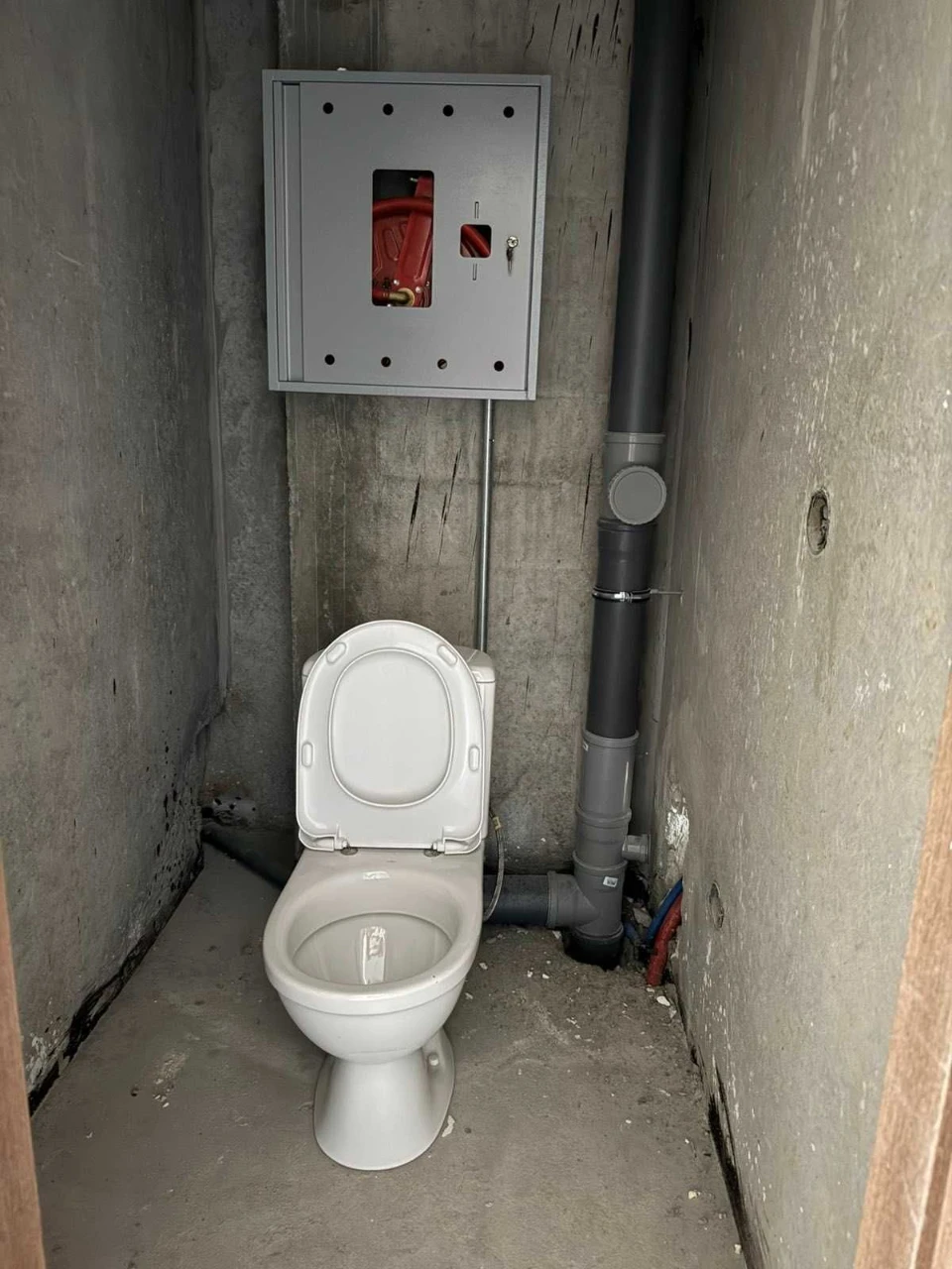 Luxurious Euro-apartment in the Desnyansky Residence. Separate boiler room.