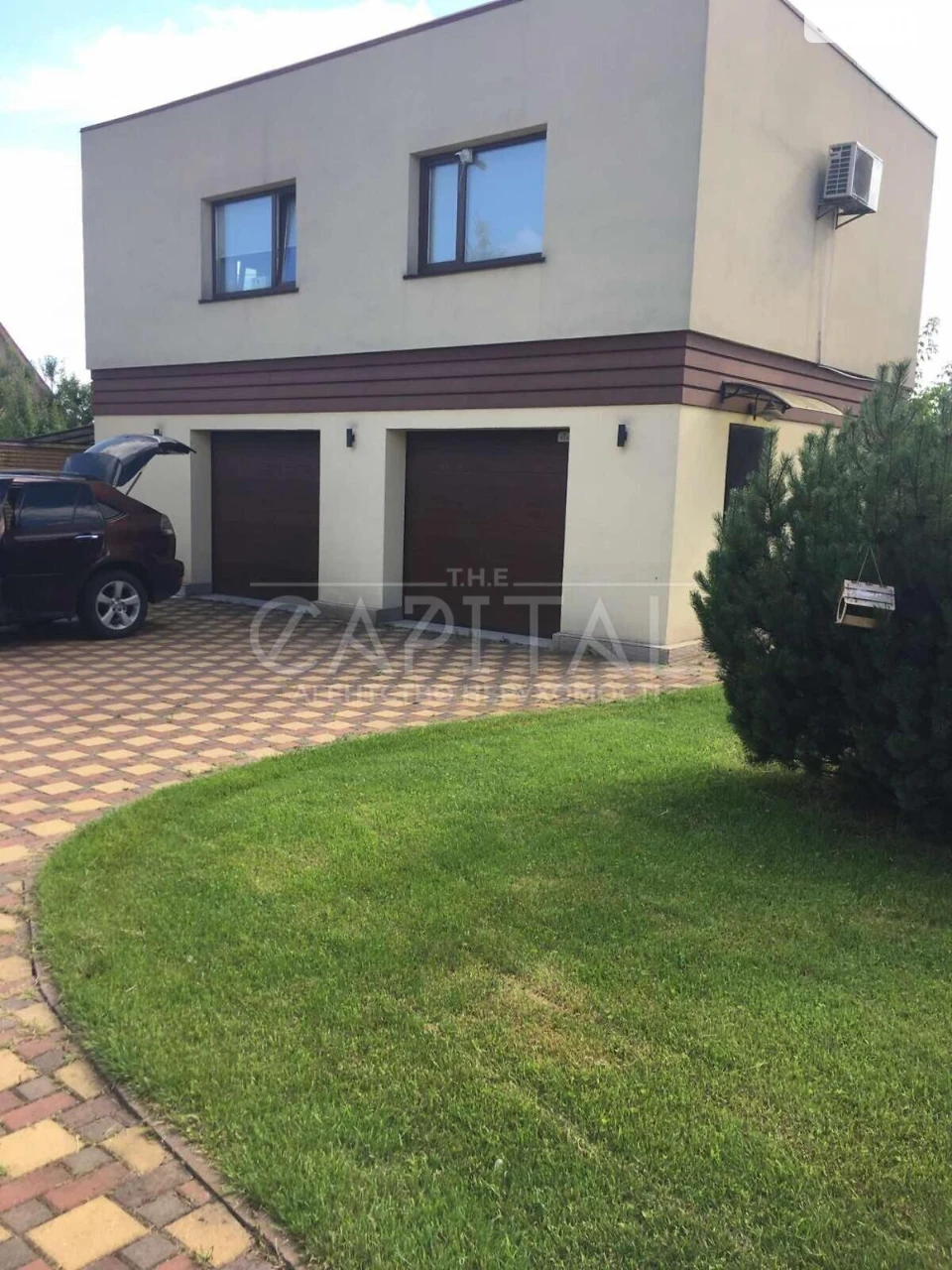Long-Term Rental House, Holosiiv