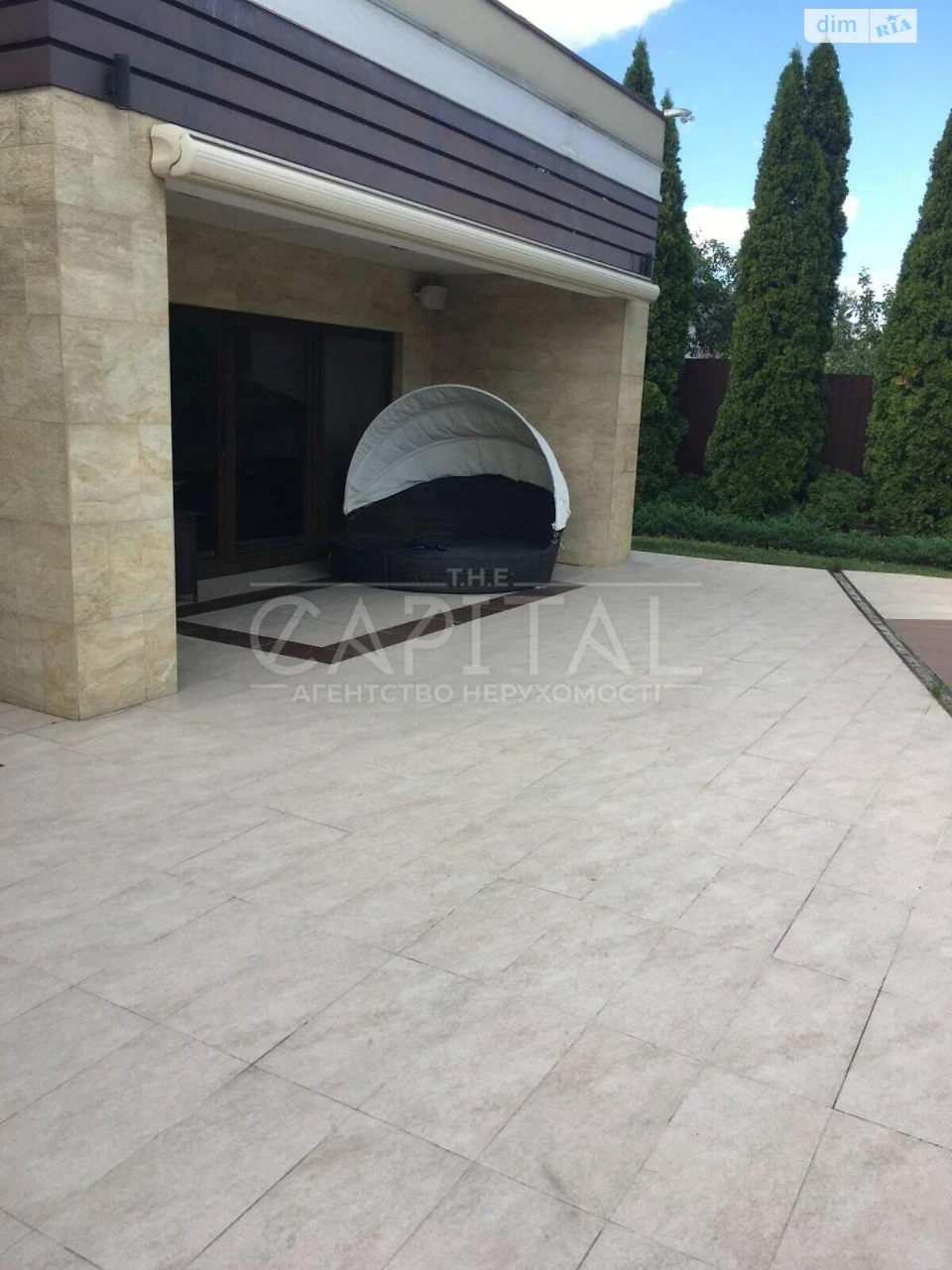 Long-Term Rental House, Holosiiv