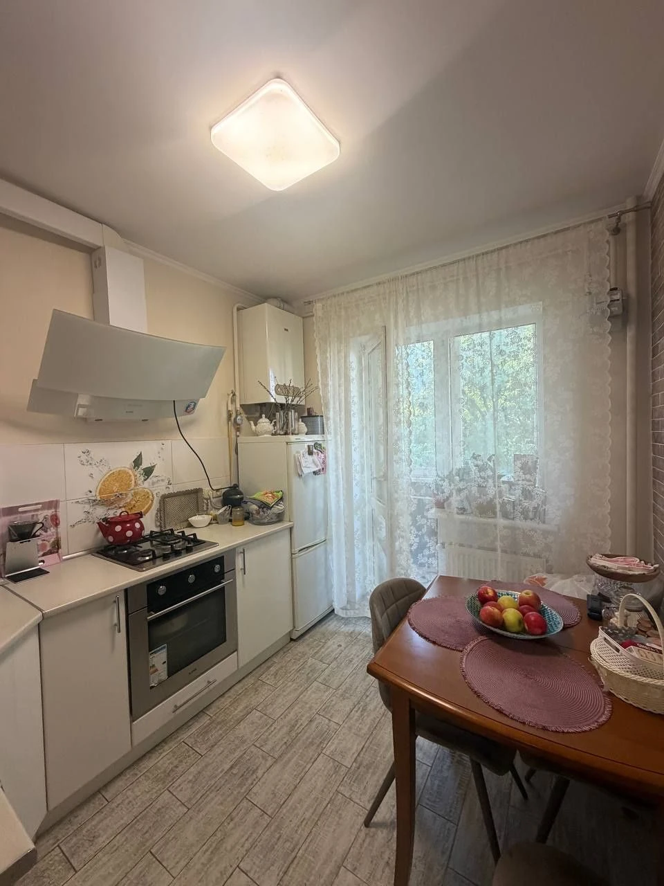 Продажа 1-ком квартиру 30м ,Газ, Агв жк Новый Люсдорф. 3 жта