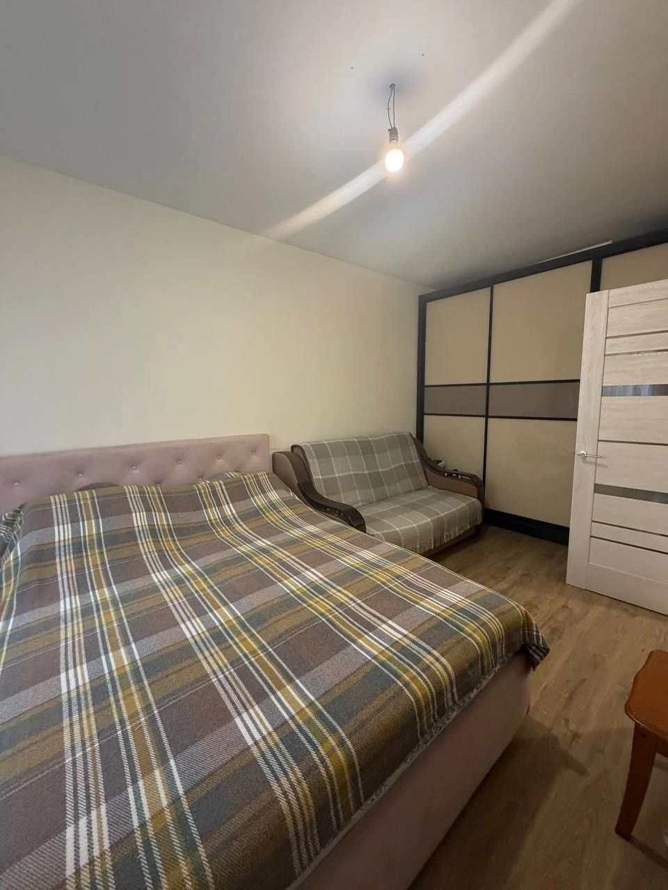 Продажа 1-ком квартиру 30м ,Газ, Агв жк Новый Люсдорф. 3 жта