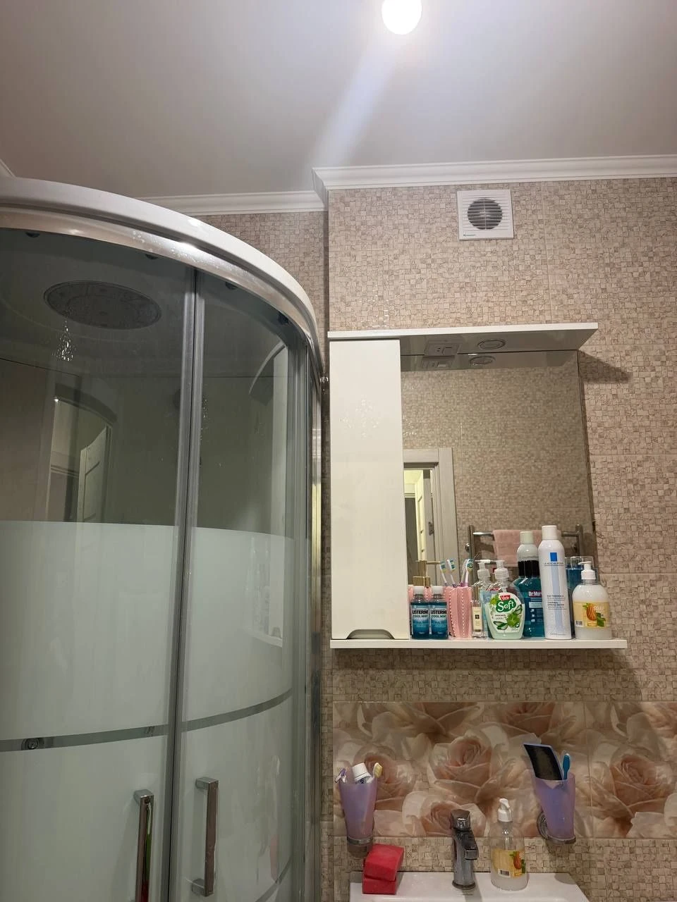 Продажа 1-ком квартиру 30м ,Газ, Агв жк Новый Люсдорф. 3 жта