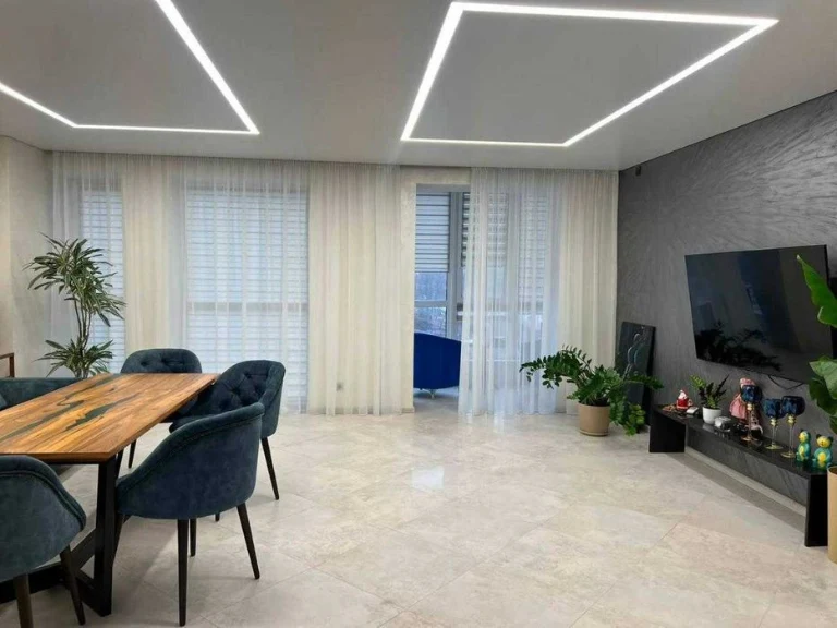 German project 2-level kV. Opposite Panteleimonovskaya