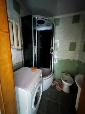 Продажа 3-комнатной квартиры рядом с городским озером, бульвар Южный