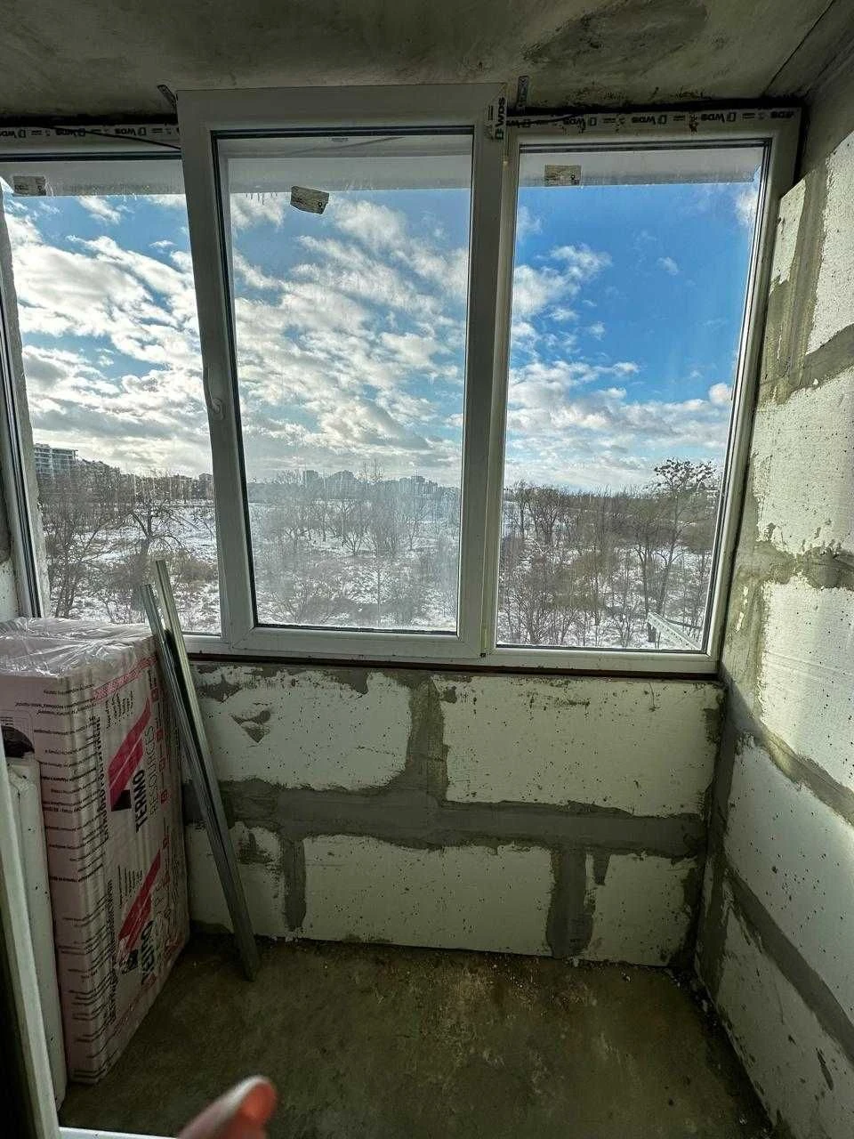 Продажа 3-комнатной квартиры рядом с городским озером, бульвар Южный