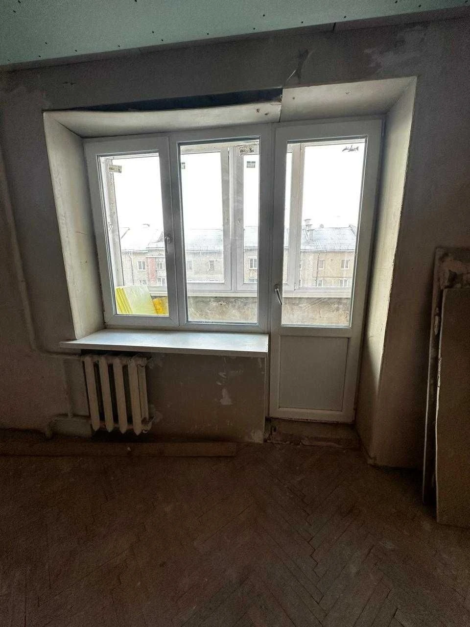 Продажа 3-комнатной квартиры рядом с городским озером, бульвар Южный