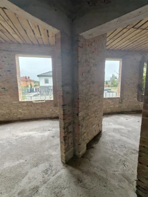 House 400 sq m, 1 acre, Top area, Ready for renovation! All utilities.