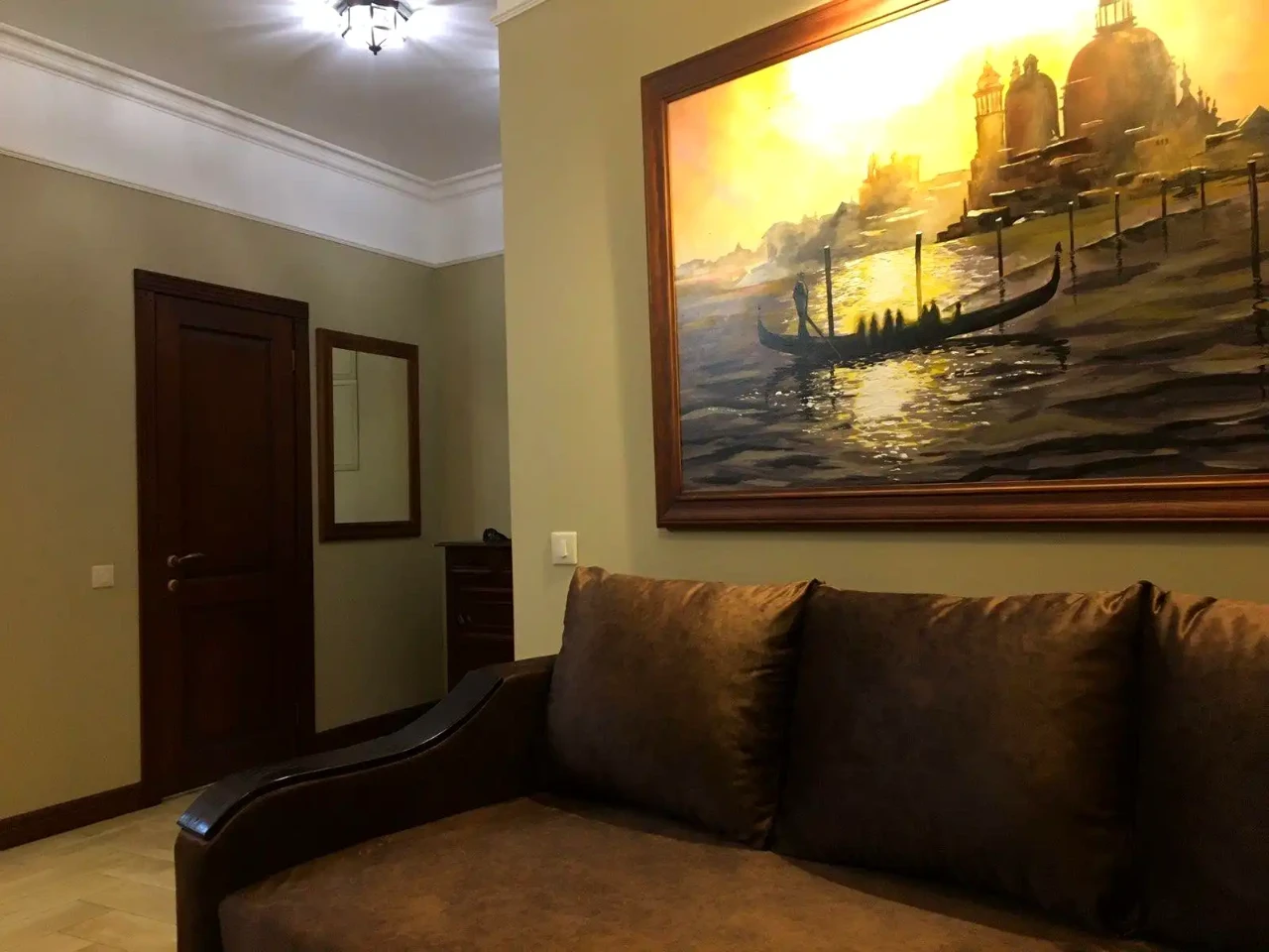 Оренда квартири 2-кімн. 50 м² 2/18 пов.