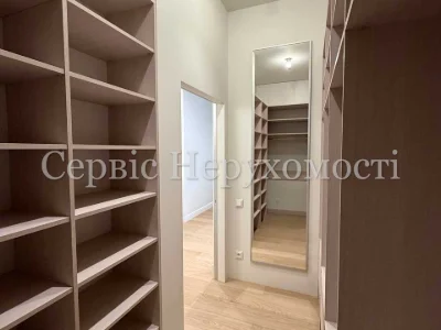 Квартира. Київ, Джона Маккейна вул.