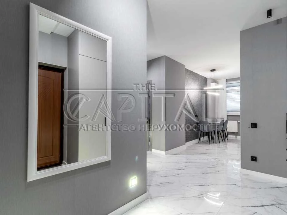 Apartment. Voskresenskaya Street, Kyiv