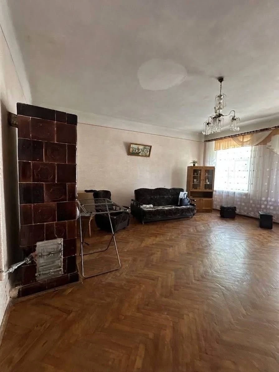 Продажа 2-комнатной квартиры на улице Богдана Хмельницкого