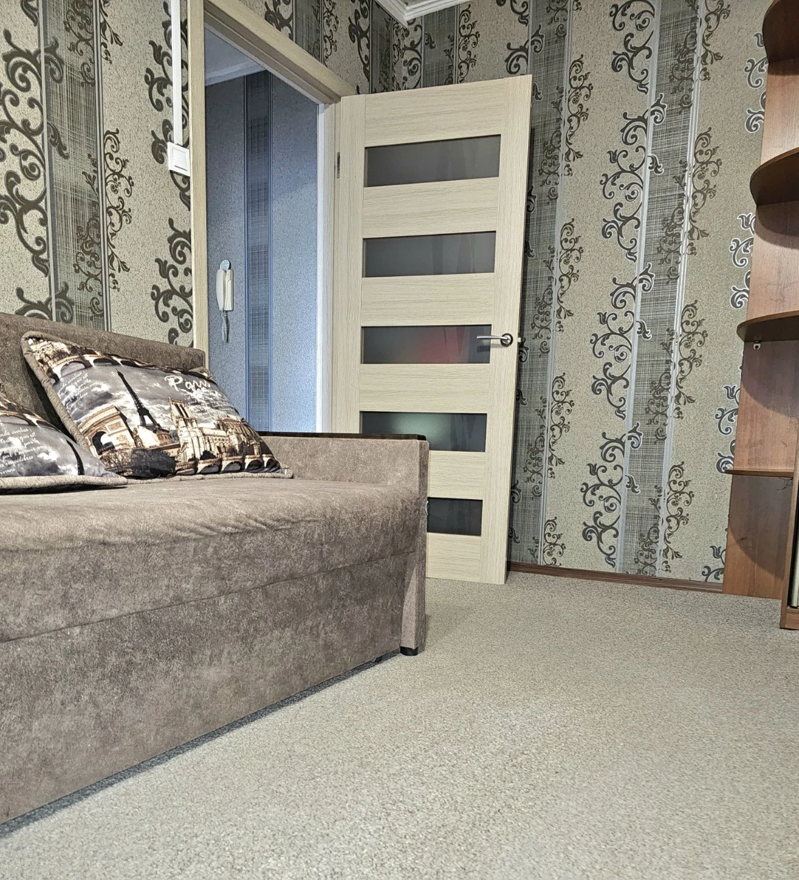 For Sale: 1-room apartment in the Zhukovsky settlement, 6/9, Prodolnaya Street
