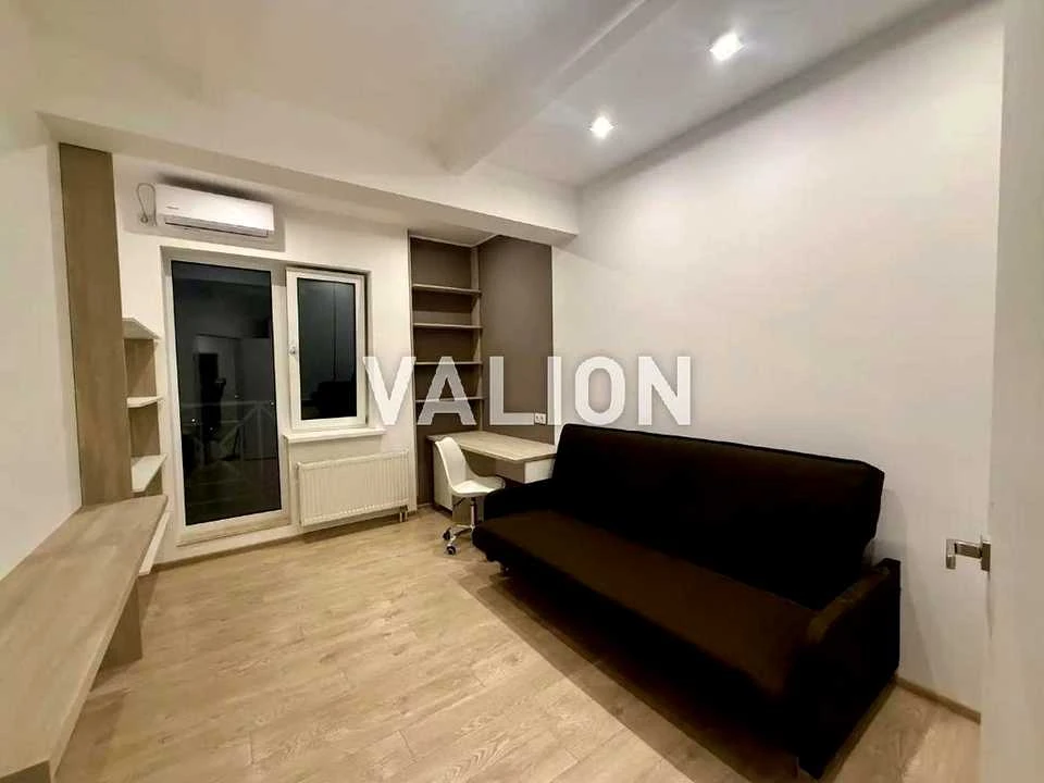 Apartment. Kyiv, Lower Val Street