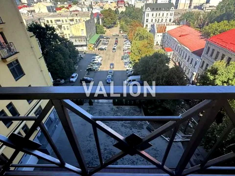 Apartment. Kyiv, Lower Val Street