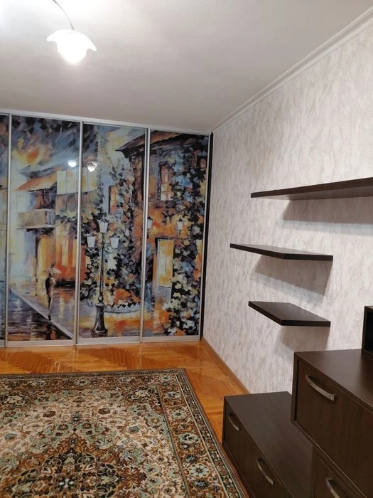 Selling a 1-room apartment (1/12) in Alekseevka.