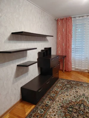 Selling a 1-room apartment (1/12) in Alekseevka.