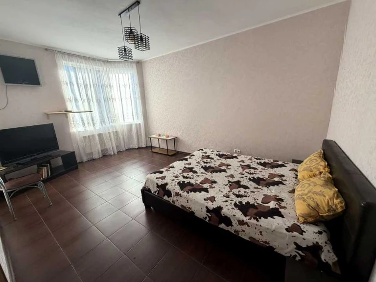 Apartment. Odessa, Serednyofontanska st.