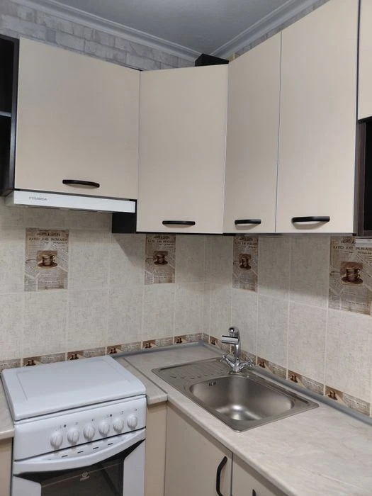 Selling a 1-room apartment (1/12) in Alekseevka.